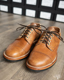 Viberg for Withered Fig Maryam Crust (Toscanello) Horsebutt 145 Oxford w/ Vibram 705 Tygum Sole and Cat's Paw Heel Model Photo Close up Angle