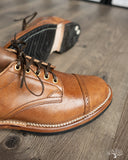 Viberg for Withered Fig Maryam Crust (Toscanello) Horsebutt 145 Oxford w/ Vibram 705 Tygum Sole and Cat's Paw Heel Model Photo Close up stretch leather marks